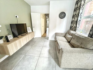 Photo 19- click for photo gallery